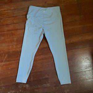 High waisted light blue 7/8 length leggings